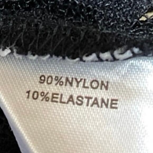 NEW Superdown Black Lace Floral Long Sleeve Off The Shoulder Crop Top Size XS - Picture 5 of 5